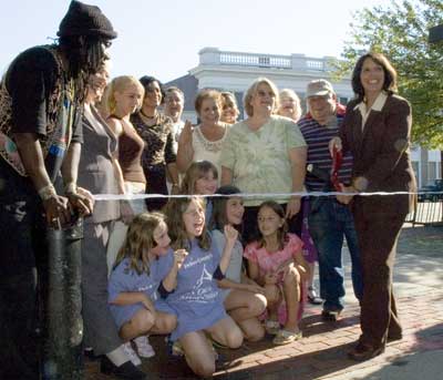 Mayor Driscoll cuts ribbon Copyright 2006 Jerry Halberstadt